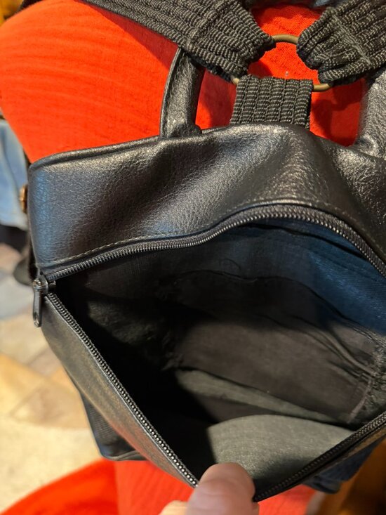 Black Leather Backpack (Luxury Tone)